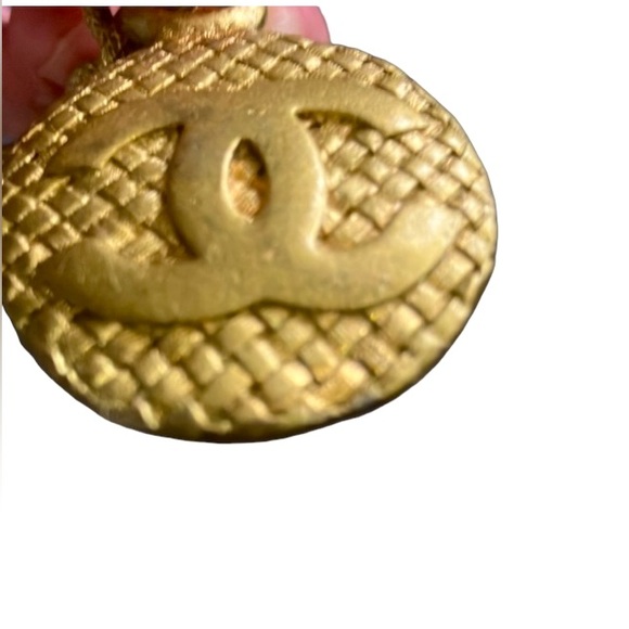 Chanel Vintage Gold Bag Charm/Keychain. - Picture 8 of 8